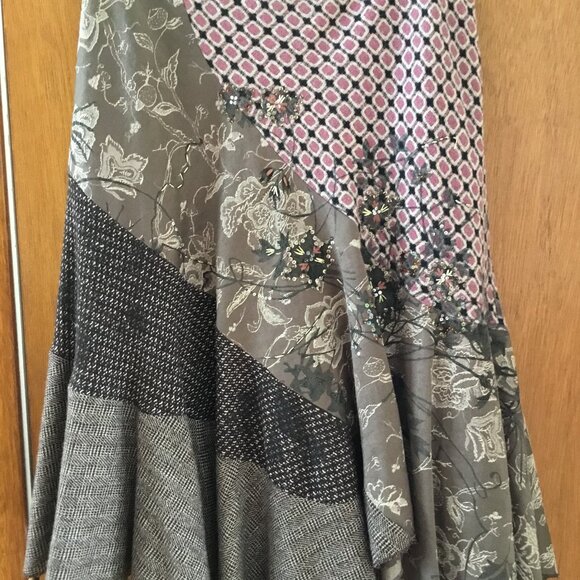 Skirt - Picture 4 of 5